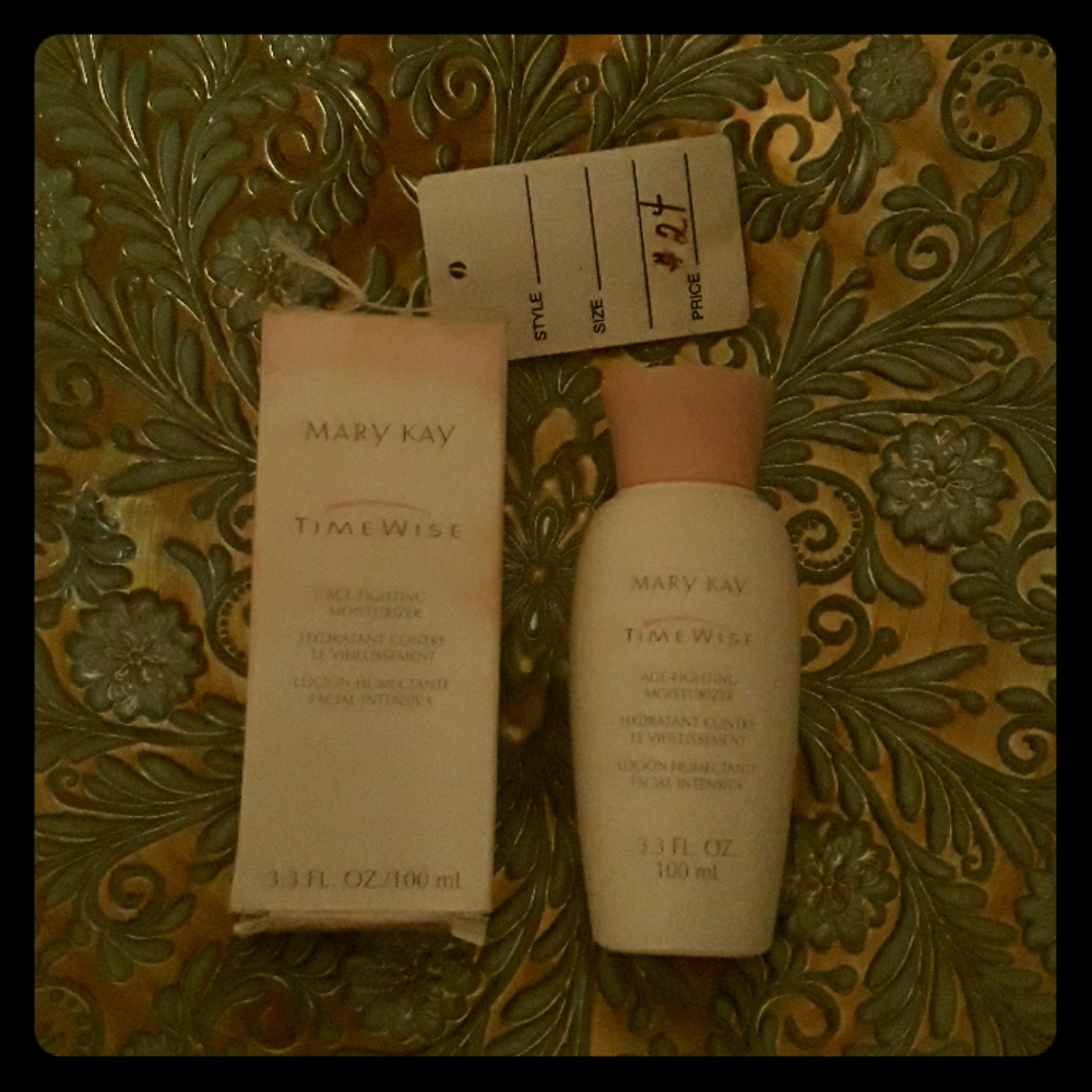 Mary Kay Timewise Age Fighting Moisturizer